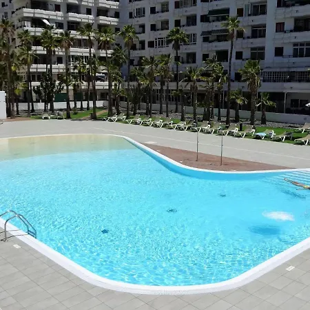 Breeze Friendly Будинок відпочинку Плайя-дель-Інглес